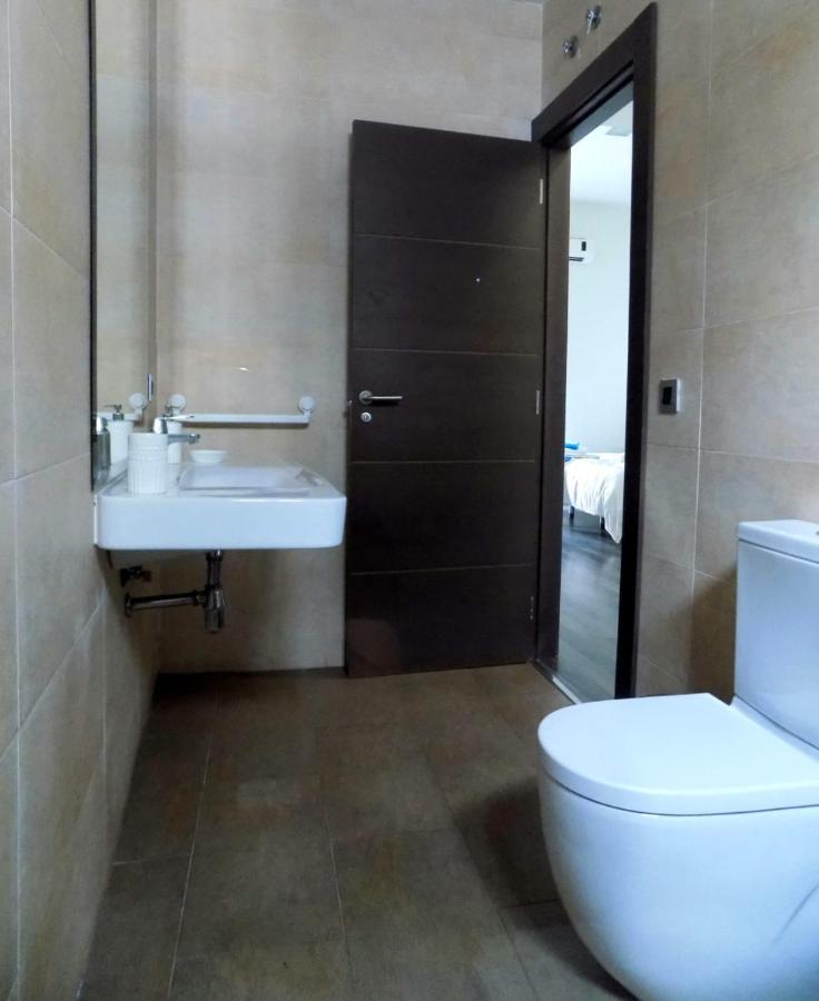 Residencia Viriato Albergue Sevilla Exterior foto