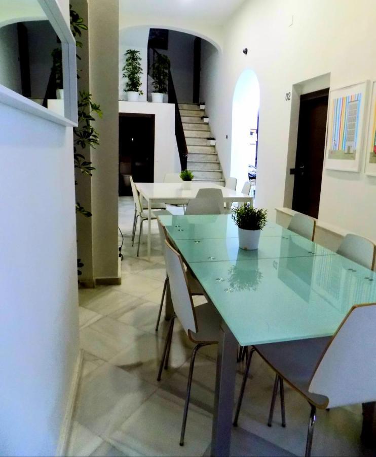 Residencia Viriato Albergue Sevilla Exterior foto