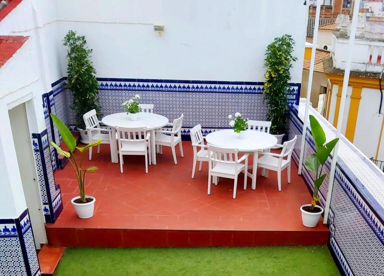 Residencia Viriato Albergue Sevilla Exterior foto